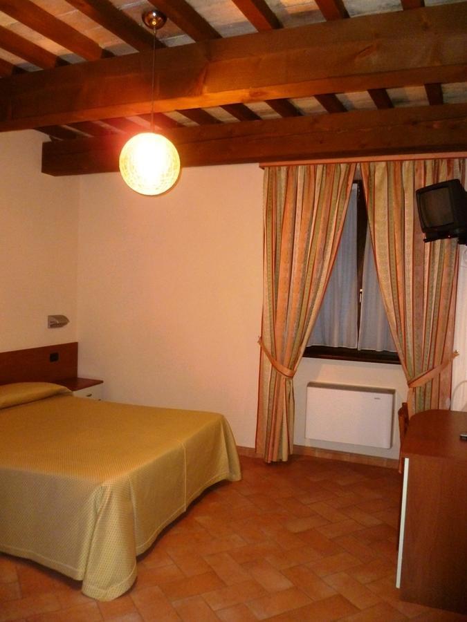 Hotel Santa Chiara Sant'Angelo in Vado Exterior photo